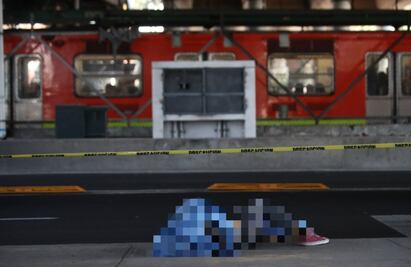 Asaltante huye por vías del Metro Aculco, salta hacía el Eje 3 Oriente y muere