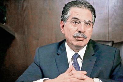 Tribus negocian dirigencias del PRD