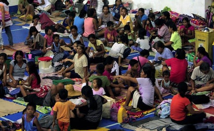 Supertifón "Lawin" toca tierra en el norte de Filipinas