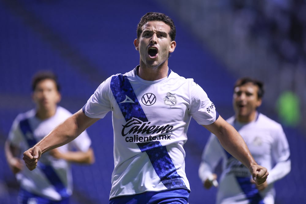 Eduardo Mustre en festejo de gol con Puebla, durante la Jornada 5 del Apertura 2026 - Foto: Imago7