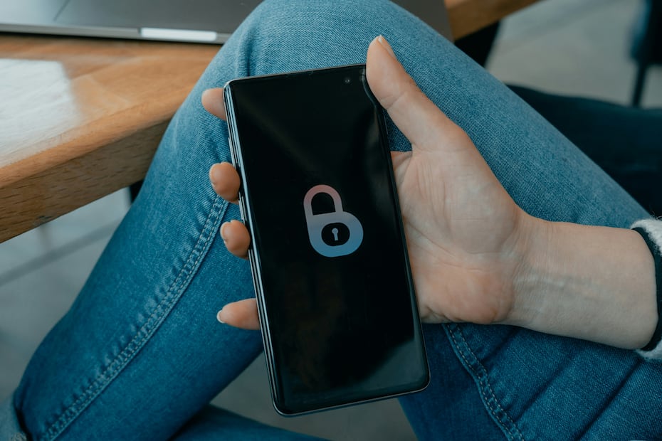 Paga tu plan a tiempo y evita que tu dispositivo móvil quede bloqueado. Foto: Unsplash