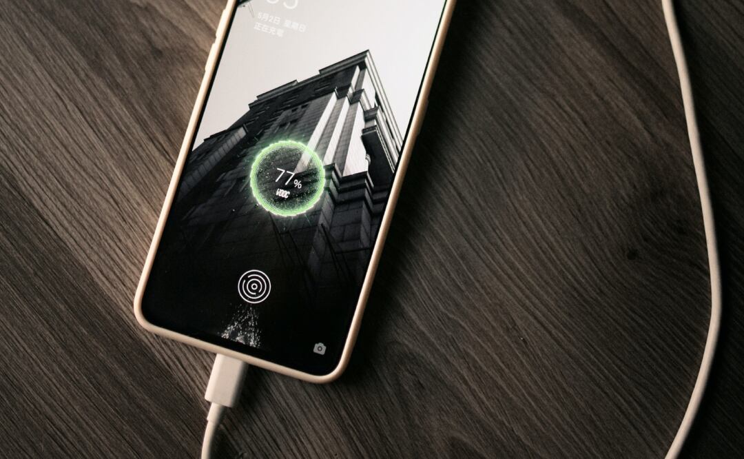 La batería de tu celular puede durar más si lo cargas hasta cierto porcentaje. Foto: Archivo El Universal