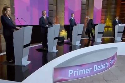 AMLO se va del debate sin despedir