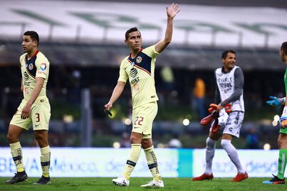 Paul Aguilar cumple 400 partidos en Primera División