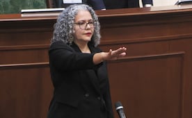 Da la espalda a Rocha y asume gobierno de Sinaloa; Graciela Domínguez promete priorizar la paz