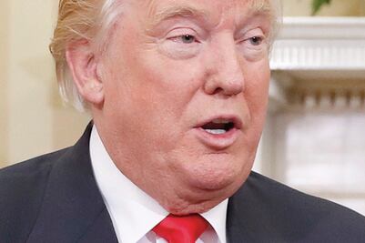 Trump busca que Carrier no lleve negocio a México