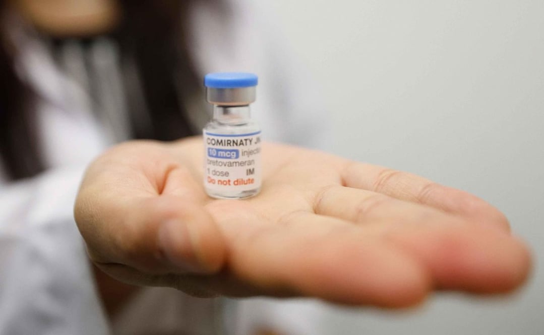 La vacuna que ofrece protección contra algunas de las variantes más recientes del SARS-Cov-2 sólo se encuentra disponible en el sector privado. Foto: Diego Simón / EL UNIVERSAL