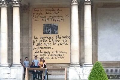 Macron, al margen de los festejos