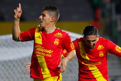 Morelia vence como local a Gallos