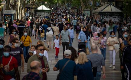 Dispersan a más de 9 mil personas por reuniones multitudinarias en Barcelona