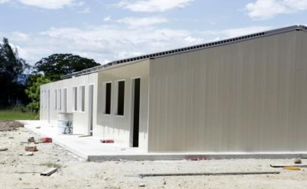 Aulas temporales, 33% más caras que las habituales