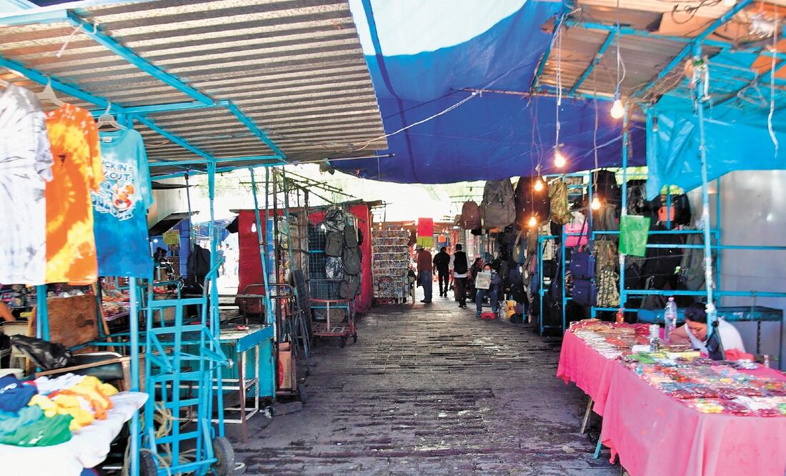 Los presuntos delincuentes al parecer aprovechaban los puestos en los que laboraban sus familiares para esconderse y atracar a los usuarios del Metro. FOTOS: HUGO GARCÍA. EL UNIVERSAL