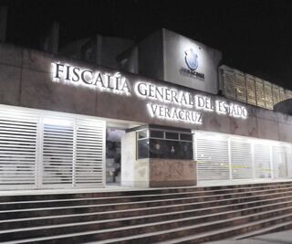 Detienen a asaltante; deslindan a cajera 