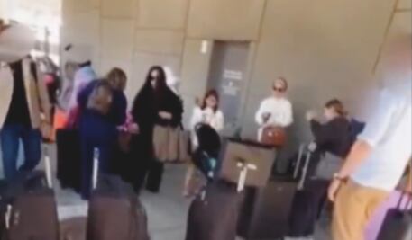 Familiares de Joaquín “El Chapo” Guzmán cruzan a EU por frontera con Tijuana; agentes ya los estaban esperando