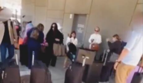 Familiares de Joaquín “El Chapo” Guzmán cruzan a EU por frontera con Tijuana; agentes ya los estaban esperando