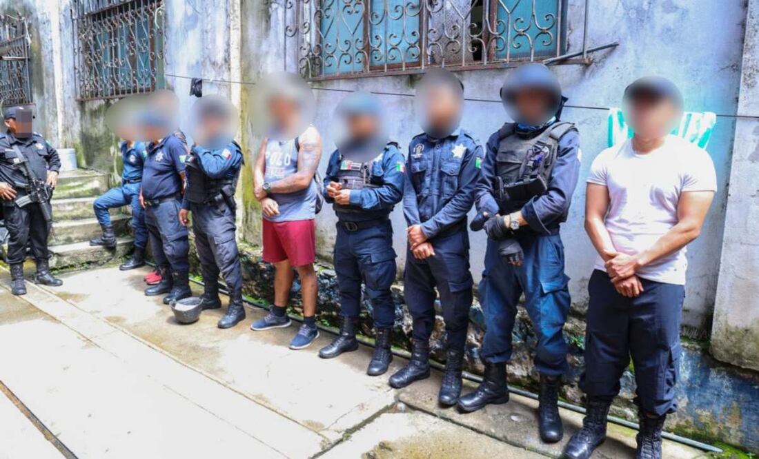 Detienen a cuatro policías por posible vinculación con el crimen organizado (14/08/2025). Foto: Especial