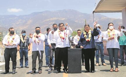 Entrega Barbosa obras por más de 300 mdp