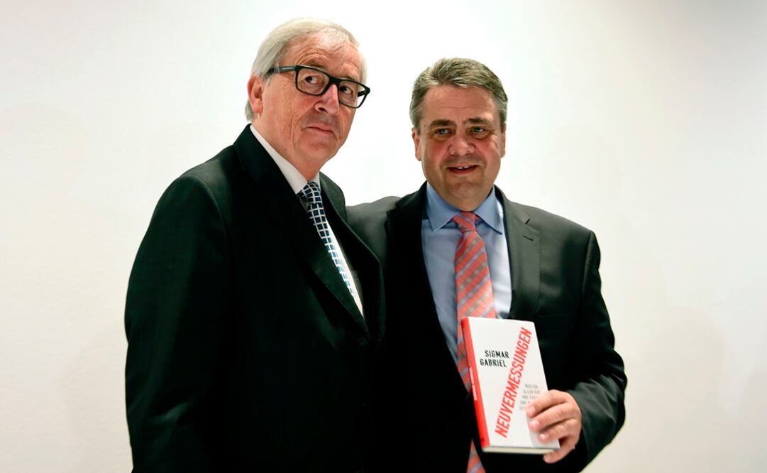 Jean-Claude Juncker viajó a Berlín para la presentación de un libro del ministro alemán de Relaciones Exteriores, Sigmar Gabriel (Foto: AFP)