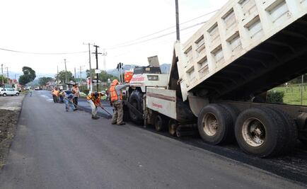 Rehabilitan carreteras en Veracruz que llevan años sin mantenimiento