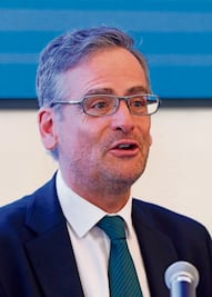 Rechazan que reforma desate salida de inversión española