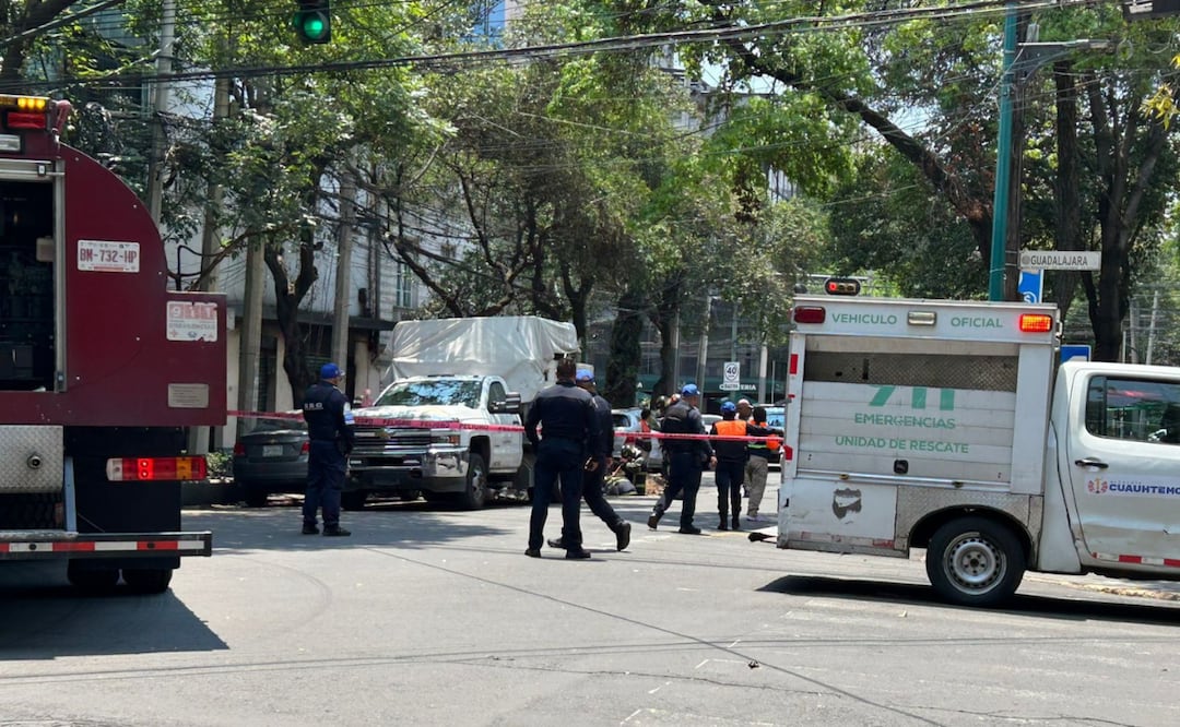 Fuga de gas natural en calles de la Roma Norte moviliza a cuerpos de emergencia; desalojan a vecinos | Foto: Especial.