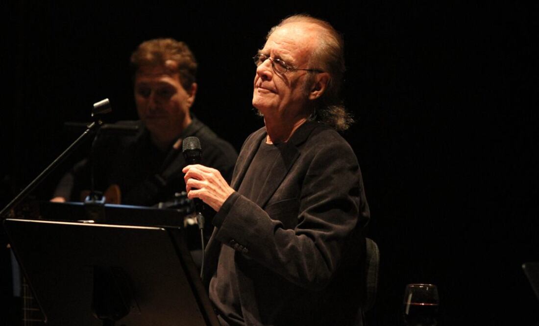 El intérprete señaló que todas las versiones reunidas en este álbum son muy distintas a las que él hizo, y lo han sorprendido muchísimo por su calidad. FOTO:Archivo