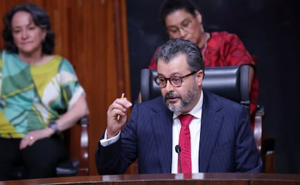 Gilberto Bátiz asume presidencia del Tribunal Electoral; presenta los ejes de su mandato