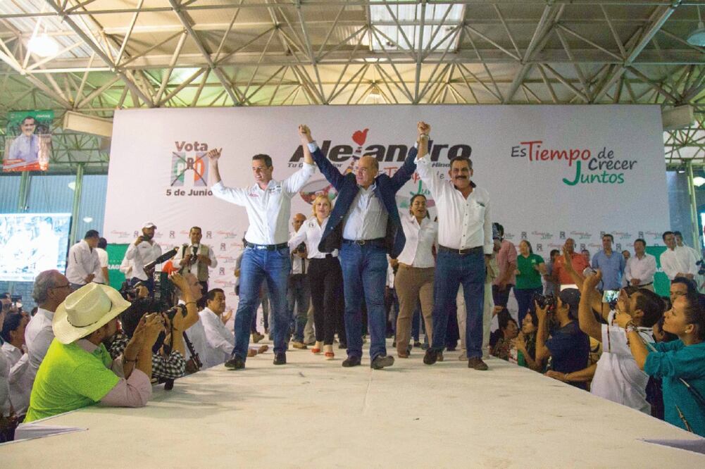 Aspirantes a edil reciben el apoyo de Murat