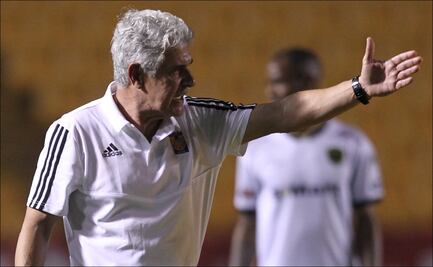 Están grillando a 'Tuca' en Tigres; un miembro del consejo lo quiere fuera