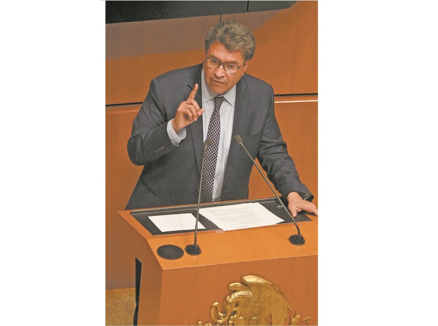 Ricardo Monreal explicó que el ahora exministro Eduardo Medina Mora no puede ser enjuiciado en el Senado. Foto/EFE