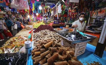 Guía para rebatir las teorías conspirativas en la cena de Navidad