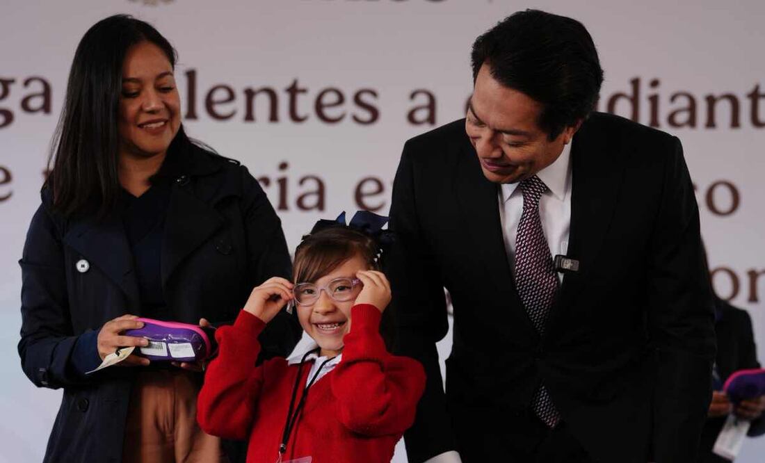 El titular de la SEP, Mario Delgado Carrillo, al encabezar la Primera Reunión Interinstitucional para el arranque de esta segunda fase. Foto: Especial