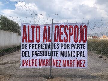 VIDEO: Camino cerrado a un costado del Circuito Exterior Mexiquense afecta a 20 mil automovilistas