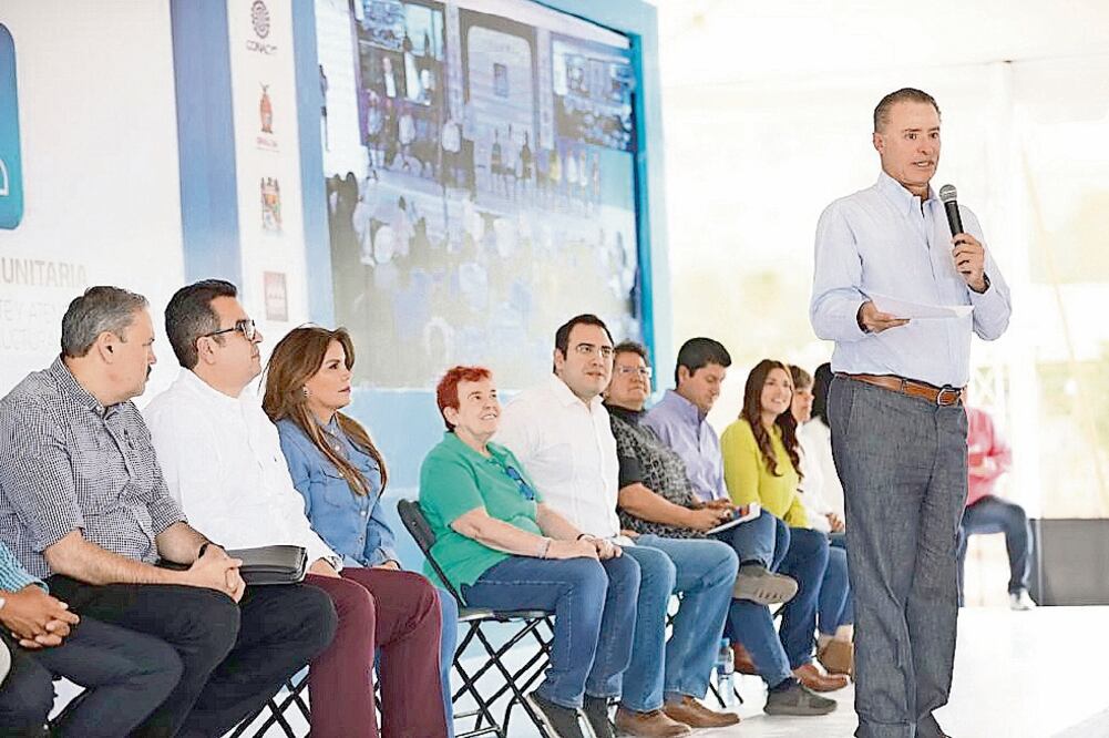 El gobernador Quirino Ordaz se pronuncio porque se apliquen más recursos a las localidades para darle más oportunidades a sus habitantes.