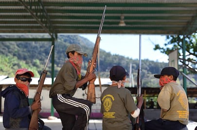 CNDH exhorta a autoridades a proteger a menores enrolados en policías comunitarias