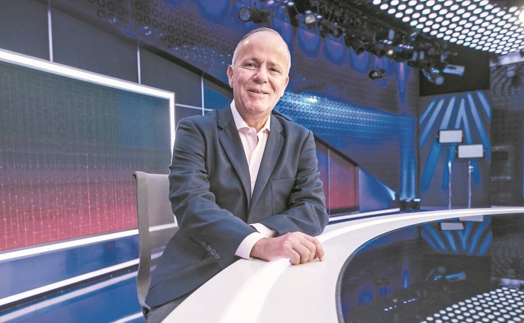 Ciro Gómez Leyva, periodista y conductor del programa de noticias Por la mañana, en Radio Fórmula. Foto: GERMÁN ESPINOSA. EL UNIVERSAL