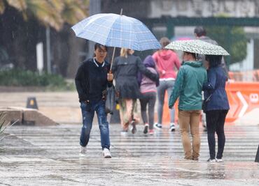 Llueve en 4 delegaciones de la capital