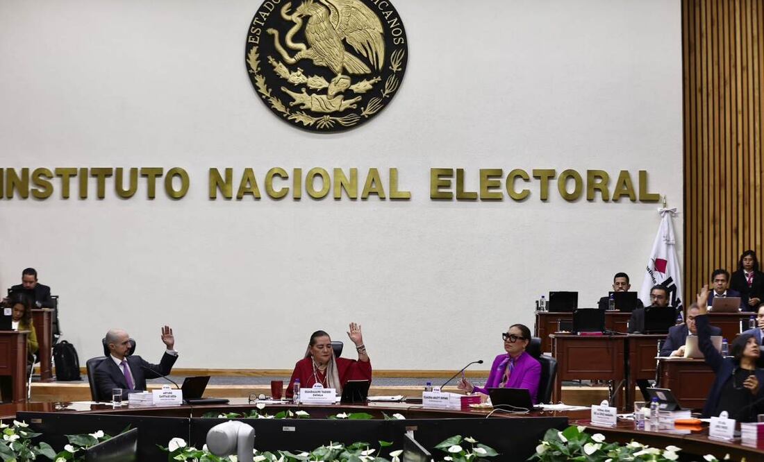 Renuncia director de vinculación con OPL en INE; suman cuatro renuncias en áreas directivas del instituto. Foto: Berenice Fregoso/ EL UNIVERSAL