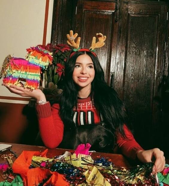 La foto falsa de Ángela Aguilar de la que muchos hablan