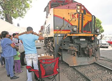 Bloqueos de la CNTE afectan a Ford y siete armadoras