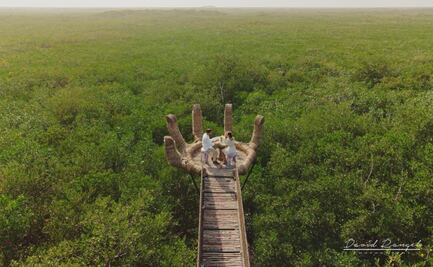 La mano gigante de Tulum: dónde está y cómo visitarla