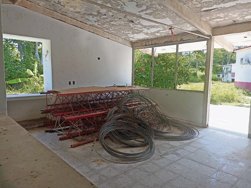 Hoy el inmueble ubicado en el complejo del Centro Integrador Indigenista es usado como bodega para albergar material de construcción. Foto: Pedro Villa y Caña