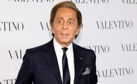 Muere Valentino Garavani, el diseñador que vistió a la realeza y a Hollywood durante décadas