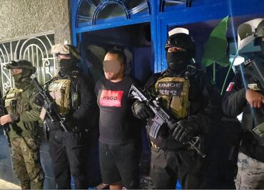 Cae presunto falsificador de placas y facturas de autos; fue detenido con documentos apócrifos