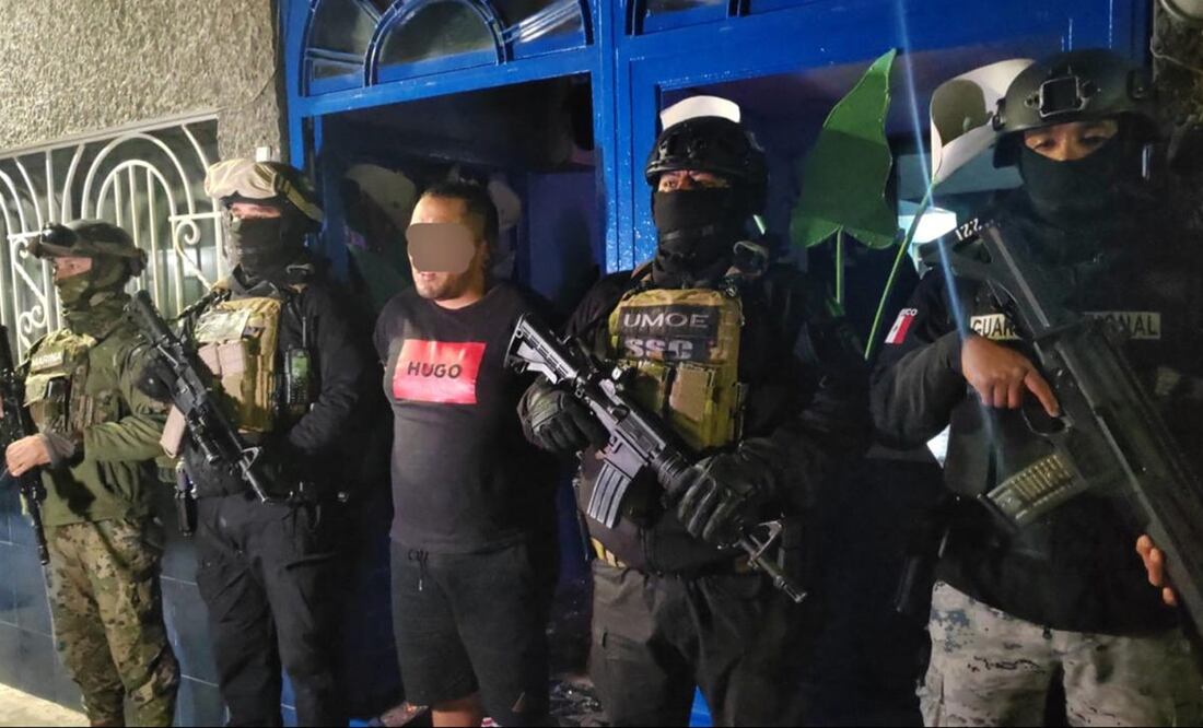 Cae presunto falsificador de placas y facturas. Foto: Especial