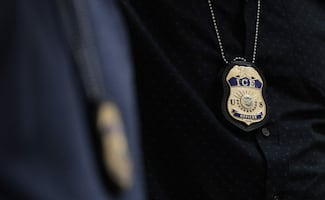 Juez acusa al ICE de violar orden judicial; cuestionan arrestos migratorios sin orden en Colorado