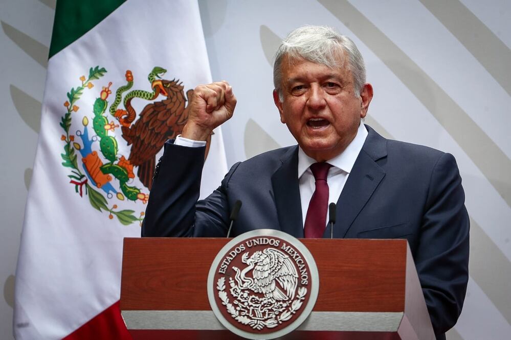 AMLO abre fuego contra una de las 15 evasoras