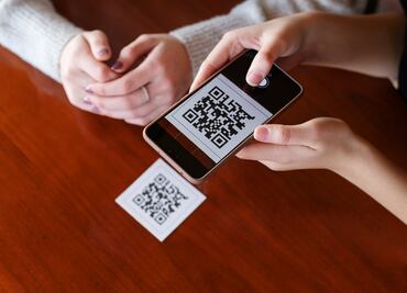 Alertan por robo de información a través de códigos QR; ciberdelincuentes roban contraseñas, números de tarjetas y datos bancarios