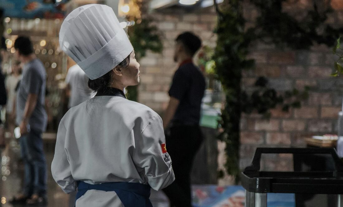 La importancia del uso del uniforme para chef. Foto: Pexels