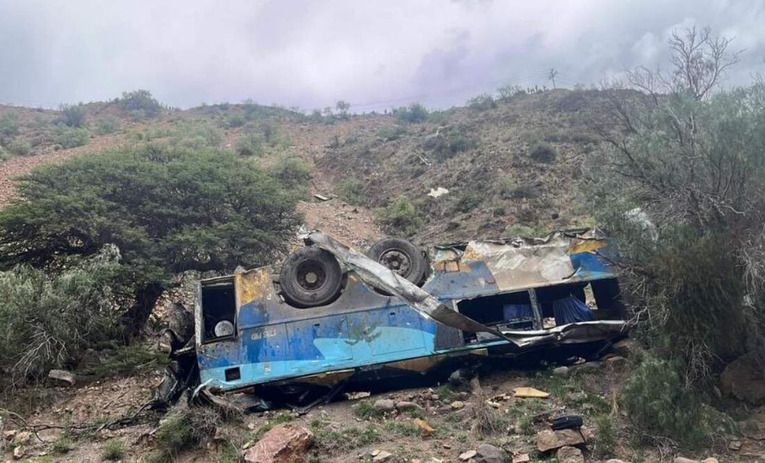 Bomberos y otros rescatistas recuperaron los 31 cuerpos sin vida y que fueron trasladados a la morgue del hospital público de Potosí (17/02/2025). Foto: Captura de pantalla